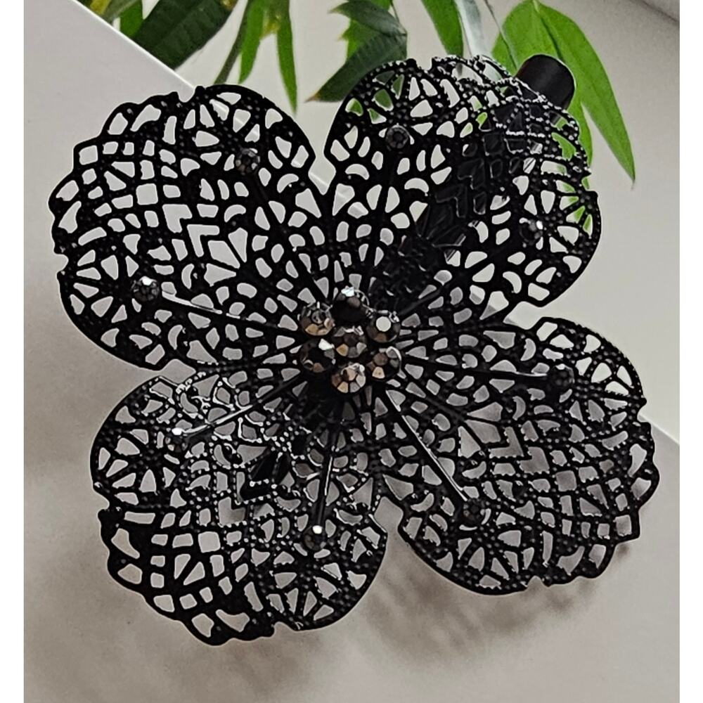 Anthropologie Black Floral Lace Cutout Hair Clip